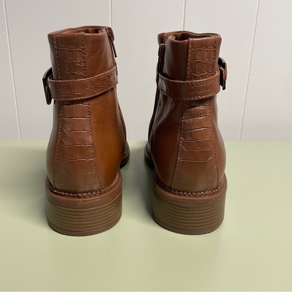 Clarks Maye Grace Buckle Boots in Cognac, NWOT, size 9 - Picture 4 of 15